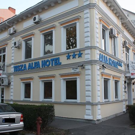 Tisza Alfa Hotel Сегед Екстер'єр фото