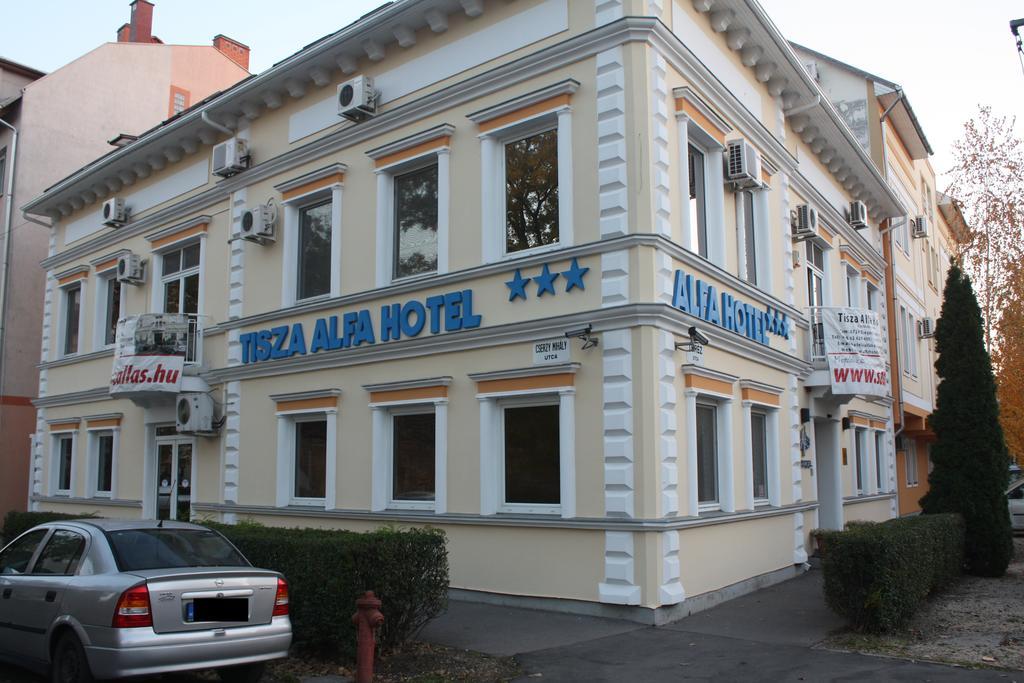 Tisza Alfa Hotel Сегед Екстер'єр фото